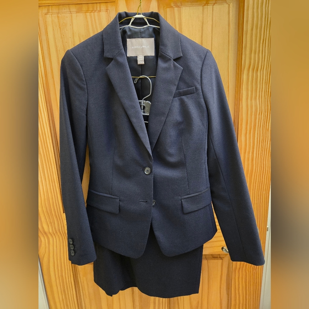 Women Banana Republic Suit